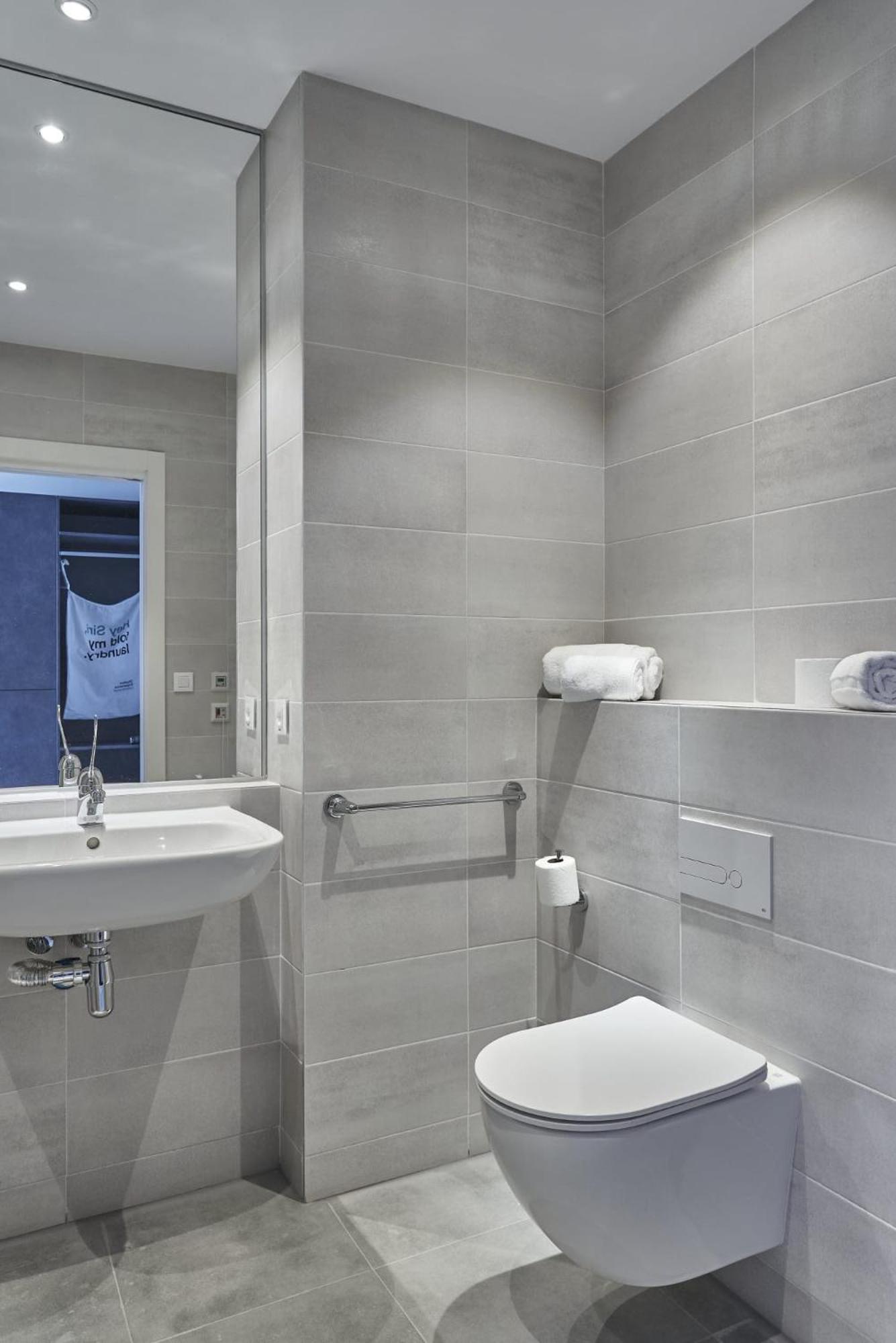 Student Experience Madrid Pozuelo - Luxury Hostel بوثويلّو ذي الأركون المظهر الخارجي الصورة